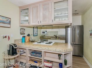 827 Valley Ave, Solana Beach, CA 92075