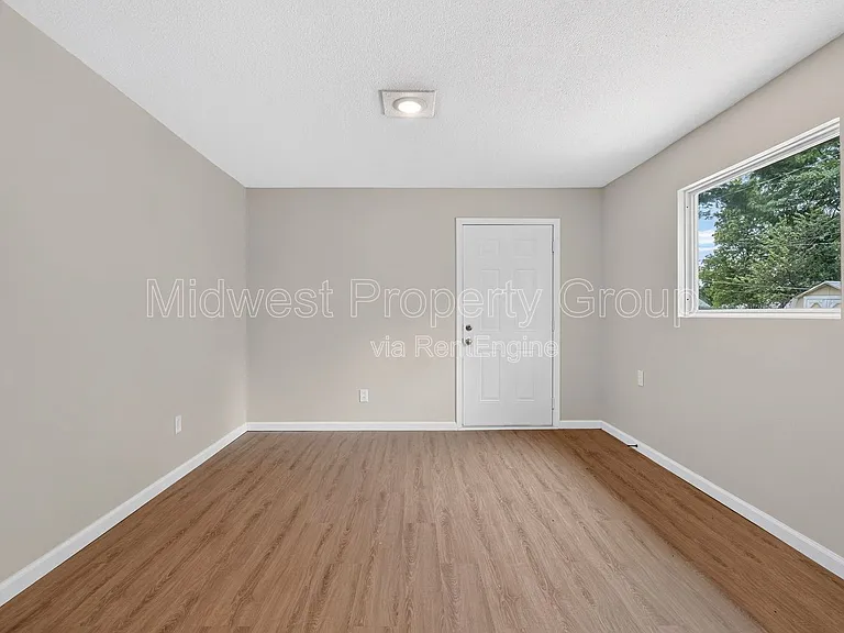 216 Allen Dr — Photo 18