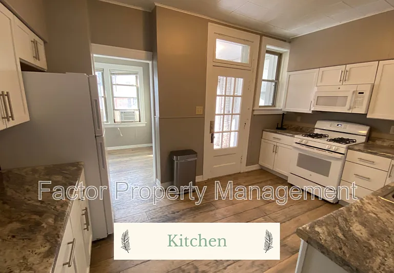 130 Parsons St — Photo 6
