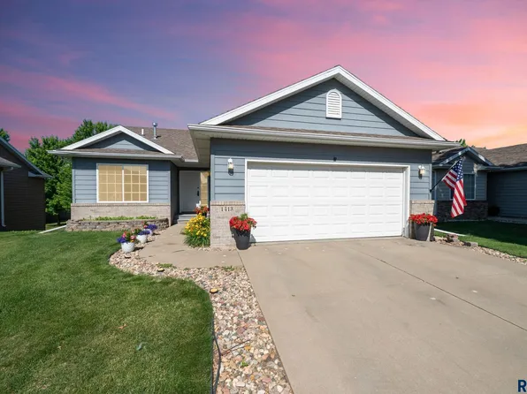 1413 N Holbrook Ave, Sioux Falls, SD 57107