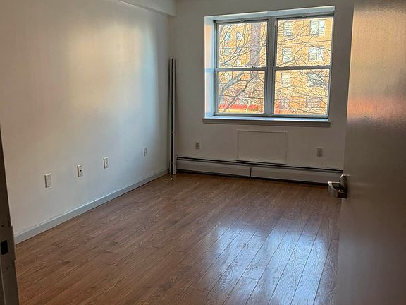 2nd image of 260 Beach 81 St #2K