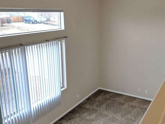 4th image of 824 Blue Sage Way