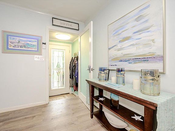 3rd image of 1497 Park Street