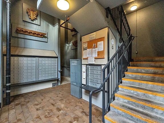 2nd image of 138 Hastings St E #404