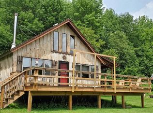 40 Pleasant View Dr, Roxbury, NY 12474