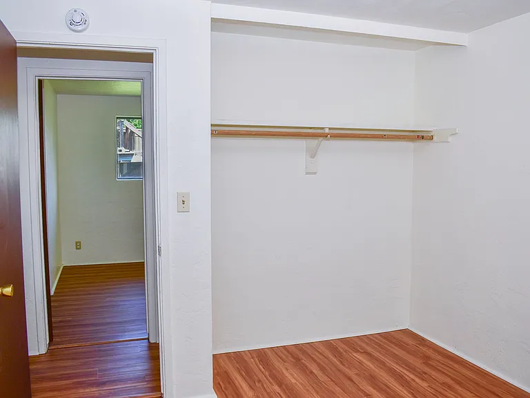 2824 Howard Ave — Photo 7