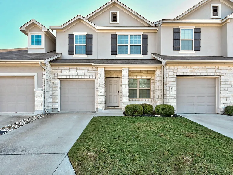 1302 Catalan Rd — Photo 3