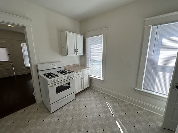 3rd image of 809 Blinn Ct #1
