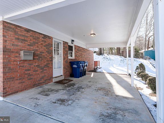 2nd image of 8621 Blackpool Dr