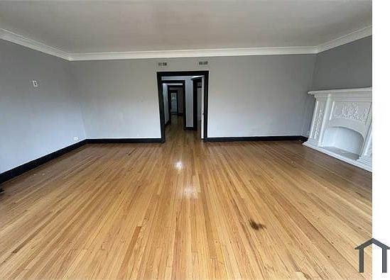 2nd image of 7627 S Essex Ave