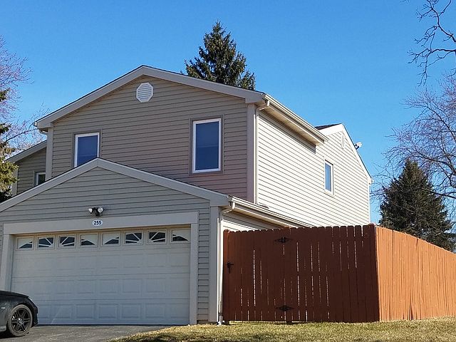 2nd image of 225 Rodenburg Rd