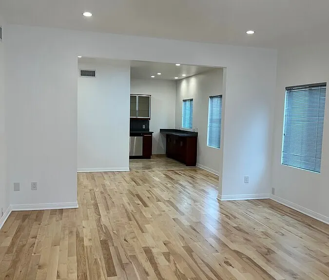 455 N Spaulding Ave — Photo 10