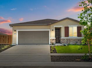 1102 Camomile Dr, Plumas Lake, CA 95961