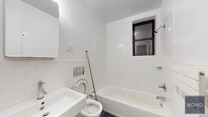 Rented by Bond New York | media 15