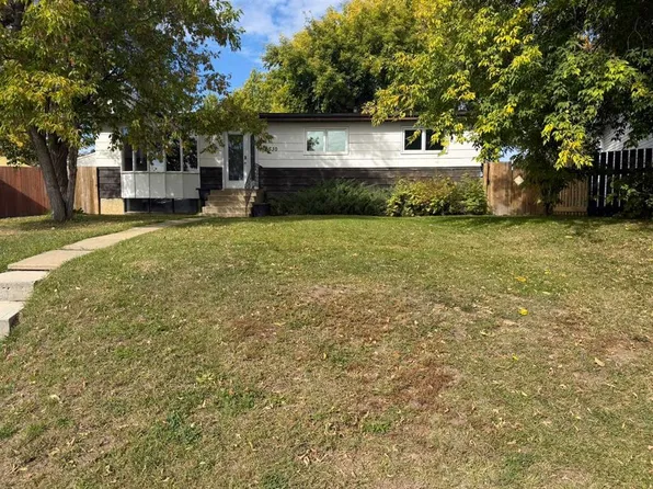 4530 S 54th Ave, Grimshaw, AB T0H 1W0