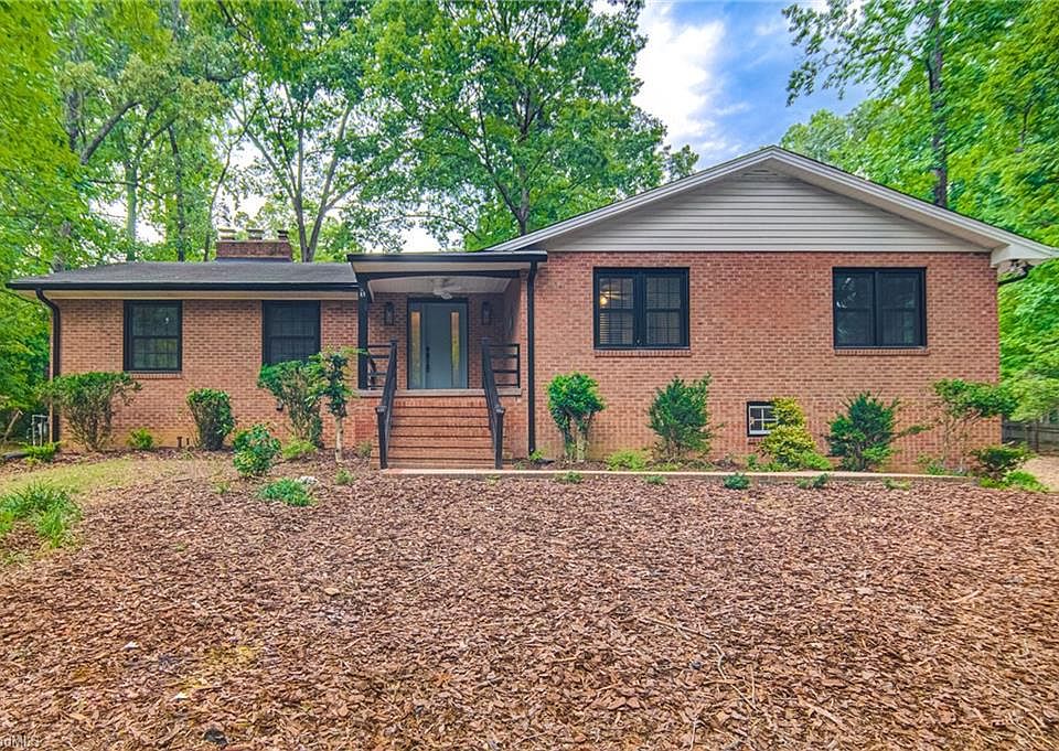 1st image of 112 Woodland Dr