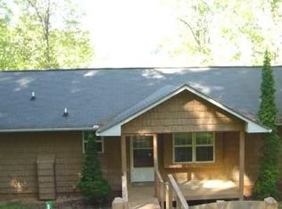87 Howard St, Blairsville, GA 30512