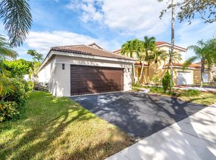1592 Salerno Cir, Weston, FL 33327