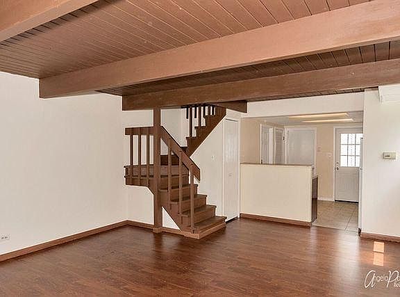 2nd image of 443 Meadow Green Ln