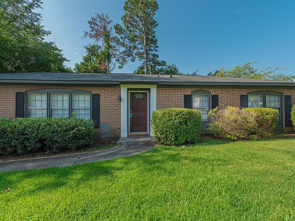 1st image of 3591 Westhampton Dr