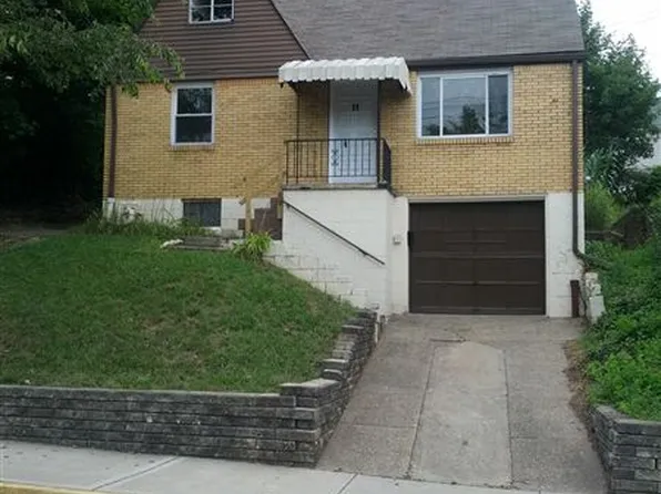 838 Railroad St, Mc Kees Rocks, PA 15136