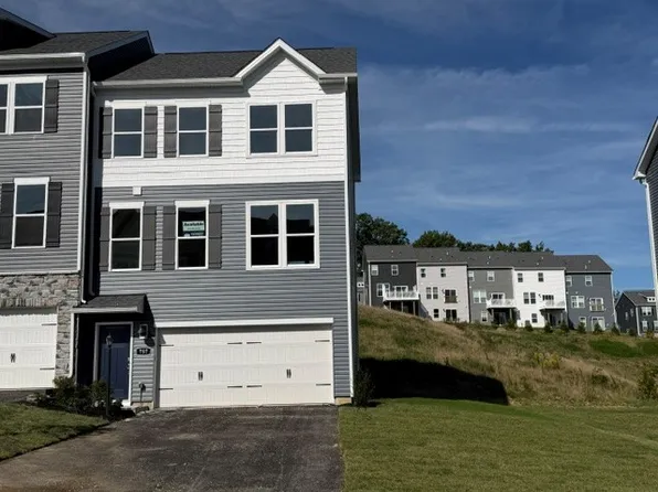 757 Olivia St, Pittsburgh, PA 15205