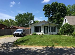 86 N Fairlawn Dr, Hainesville, IL 60073
