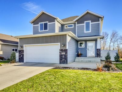 733 Albert Dr W, West Fargo, ND, 58078