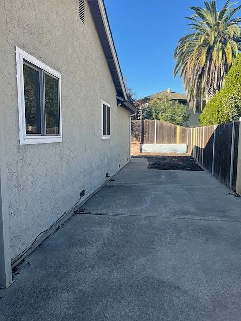 4 bed, 1370 sqft, $3,145 — Photo 4