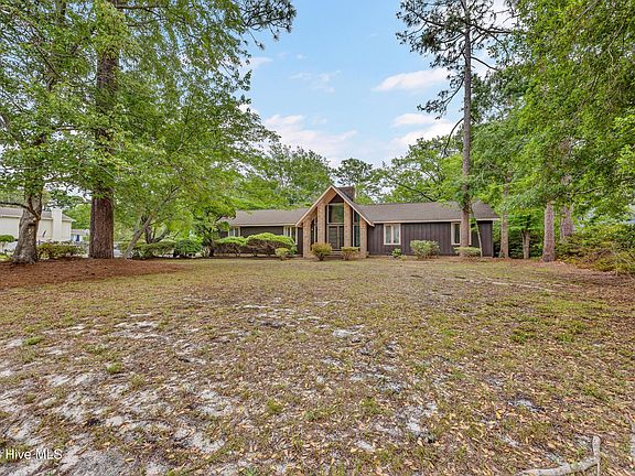 3rd image of 522 Camway Drive