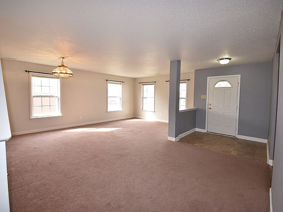 2nd image of 1293 Redwood Dr