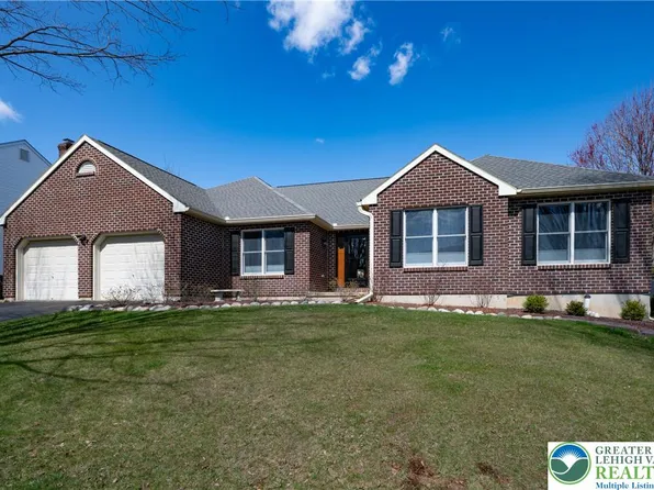 4075 Ross Rd, Bethlehem, PA 18020