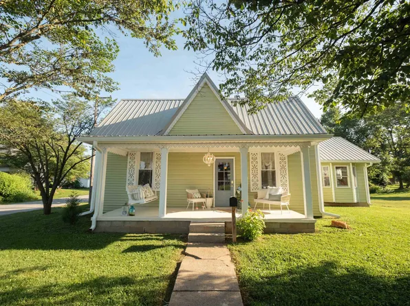 380 W Vincennes St, Orleans, IN 47452