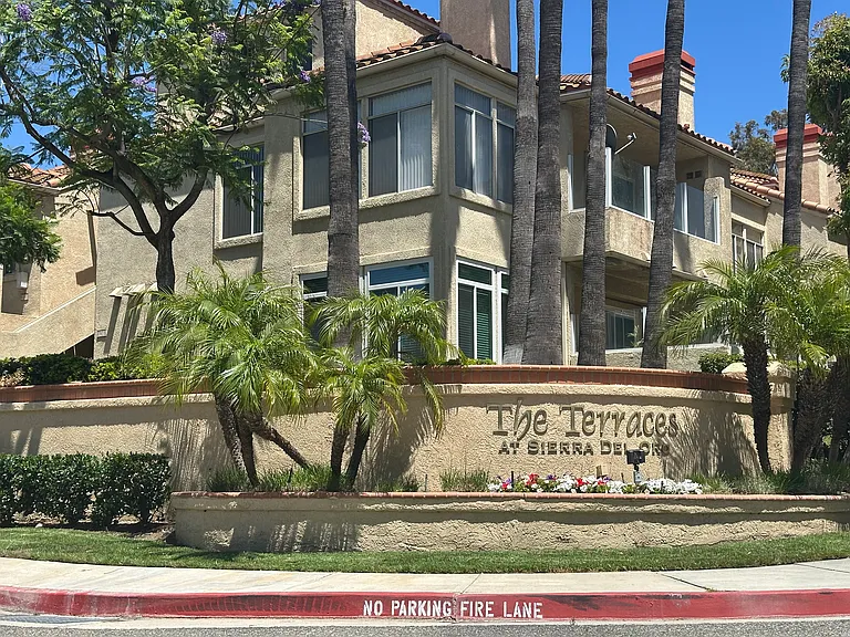 3100 Puesta Del Sol Ct #201 — Photo 10