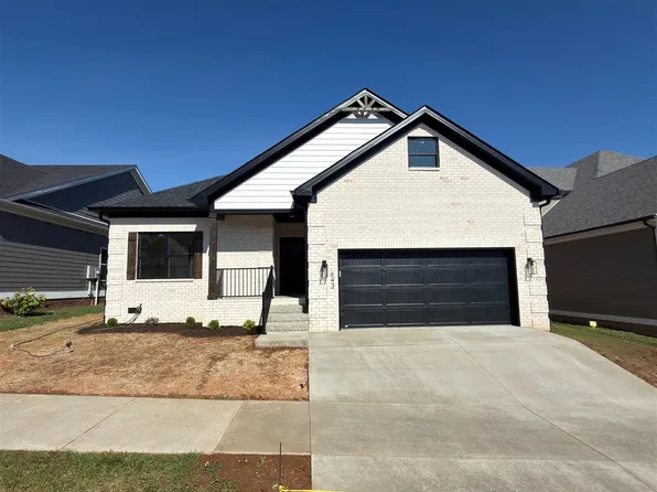 643 Boston Park Dr, Bowling Green, KY 42103