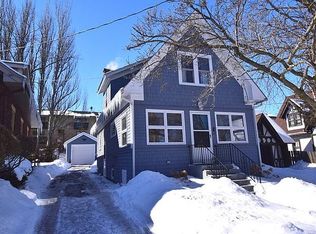 609 S 2nd St, St Charles, IL 60174