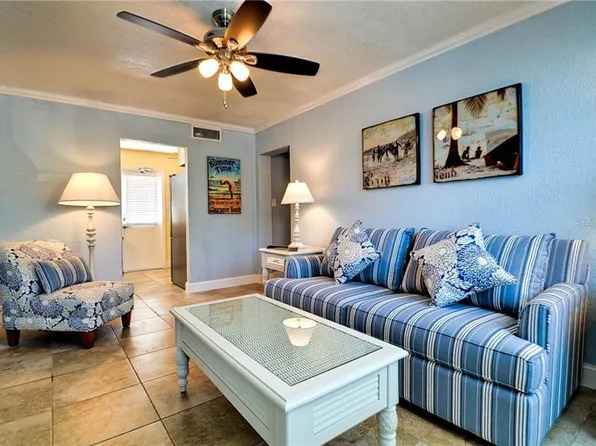 530 Mandalay Ave #203, Clearwater, FL 33767