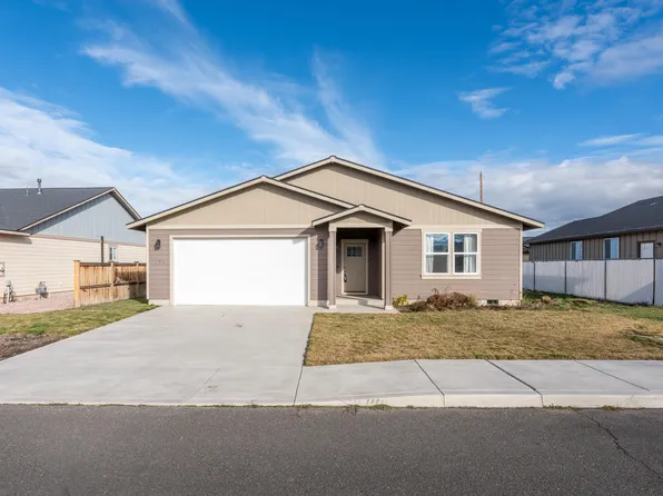 635 Freedom Ln, Metolius, OR 97741