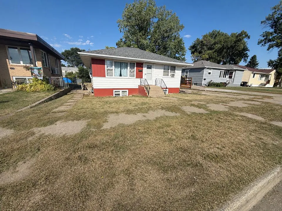 700 N 22nd St
