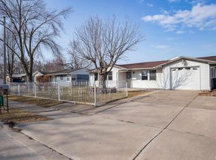 2316 8th St, Silvis, IL 61282