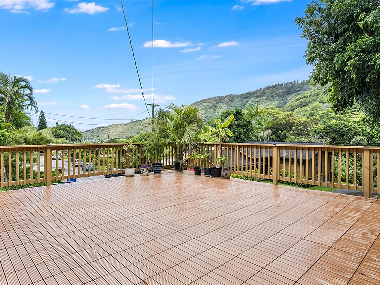 2465 Lamaku Pl — Photo 40
