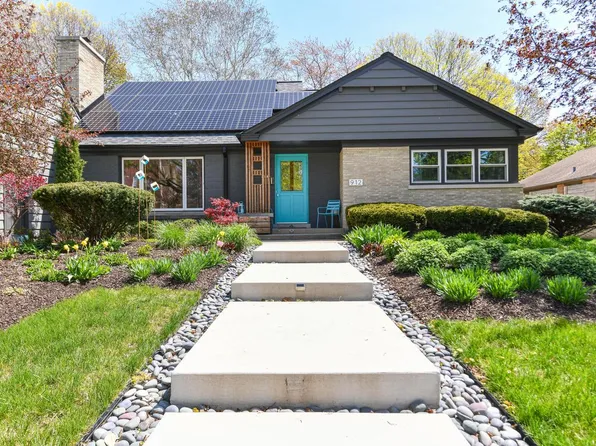 912 North 76th STREET, Wauwatosa, WI 53213