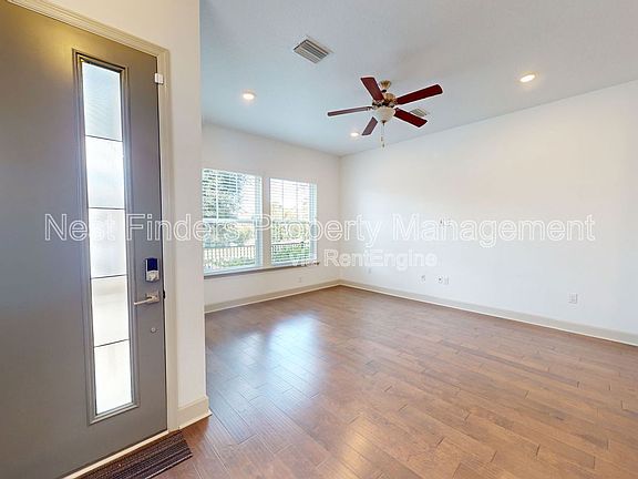 5th image of 7412 Beach Walk Pl