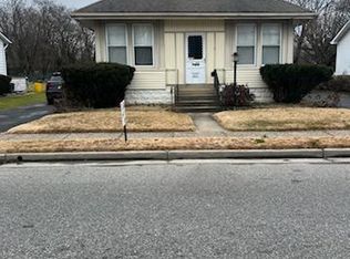 607 N Forklanding Rd, Maple Shade, NJ 08052