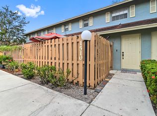 1510 Cypress Way E, Palm Springs, FL 33406