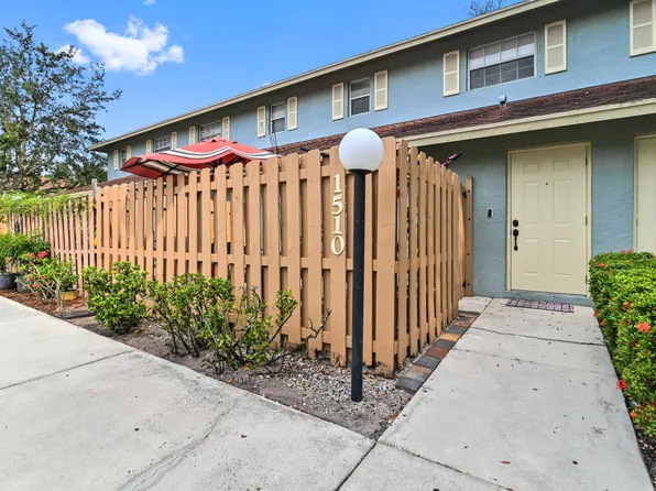1510 Cypress Way E, Palm Springs, FL 33406