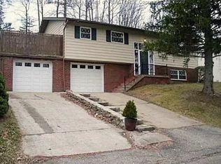 2089 Terry Rd, South Charleston, WV 25309