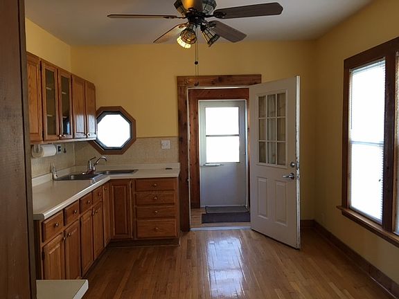 5th image of 9 N York St #0