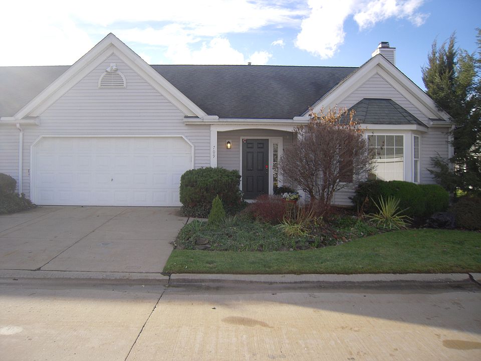 1st image of 709 Pebble Creek Dr