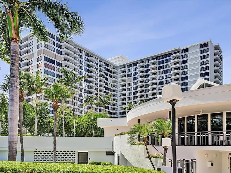 500 Three Islands Blvd #213 — Photo 48